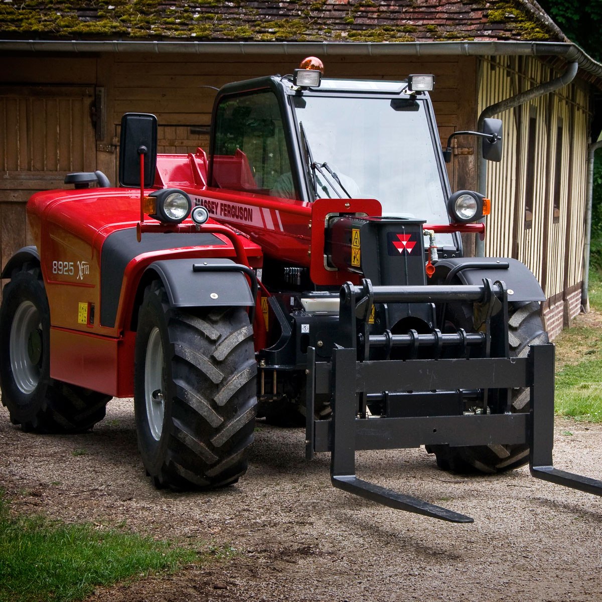 MASSEY FERGUSON 8926